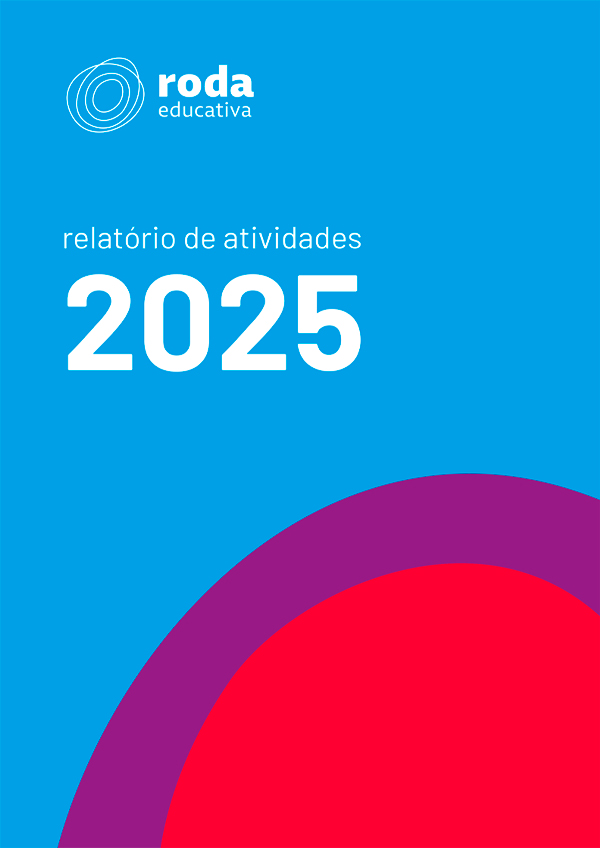 Capa do Relatório de Atividades 2025 com escrita em fonte branca no fundo azul
